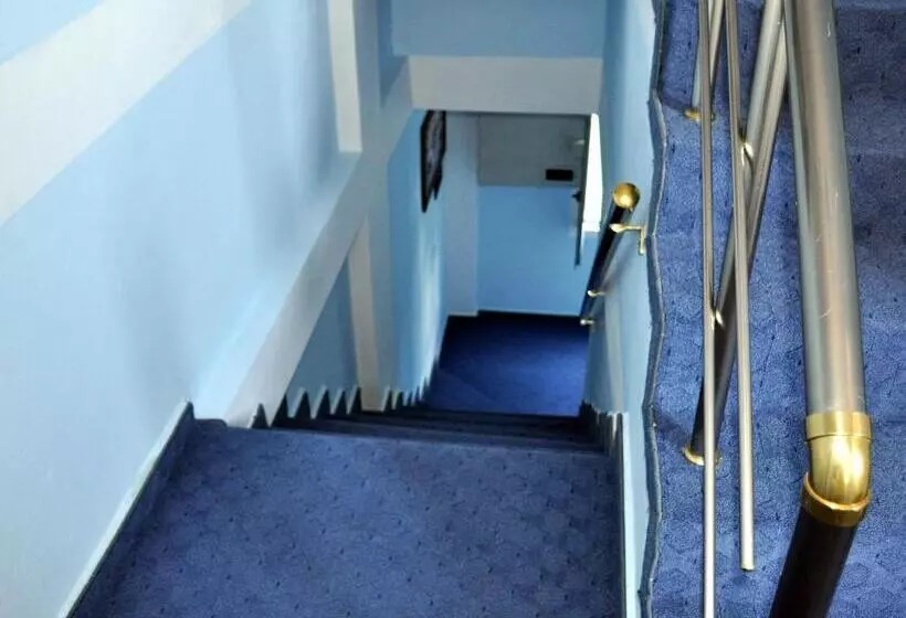 Fotos del hotel 3a:  4