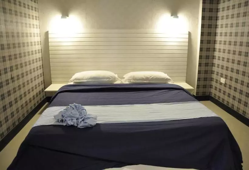 Fotos del hotel Angeles Palace:  13