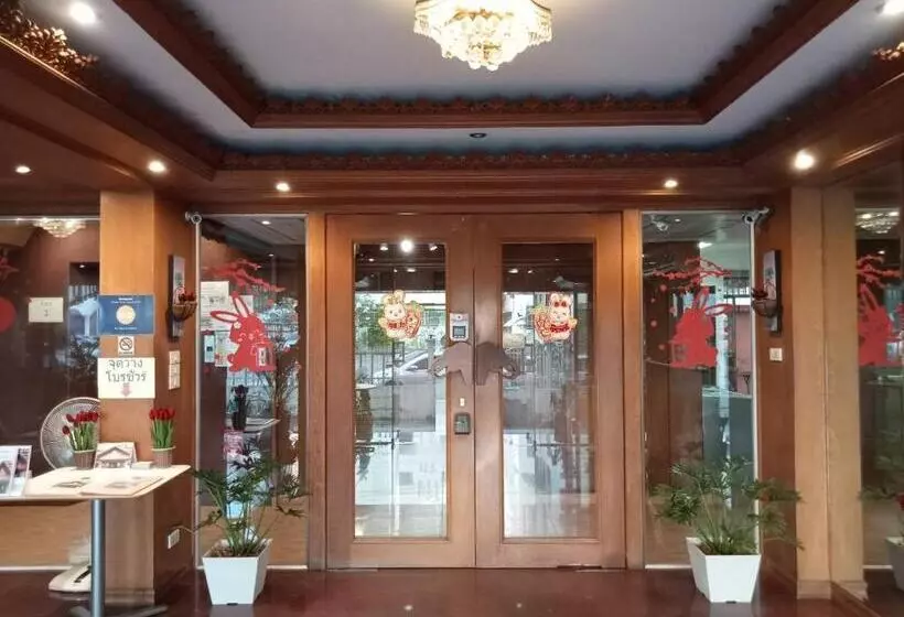 Fotos del hotel Kc Place Srinakarin:  6