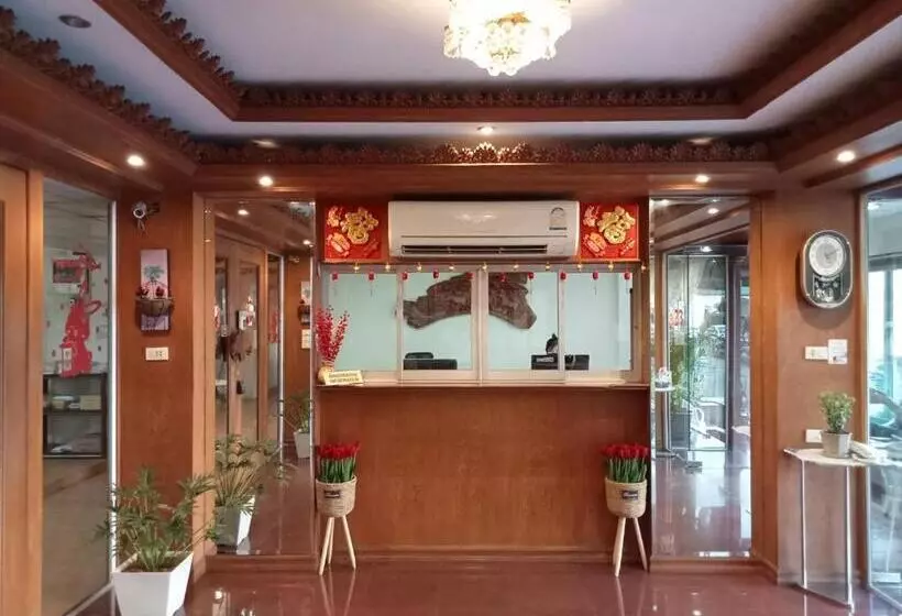 Fotos del hotel Kc Place Srinakarin:  4