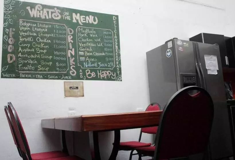 Fotos del hotel La Nina Hostel:  9