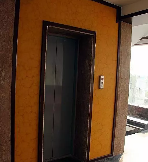 Fotos del hotel Taj Heights:  17