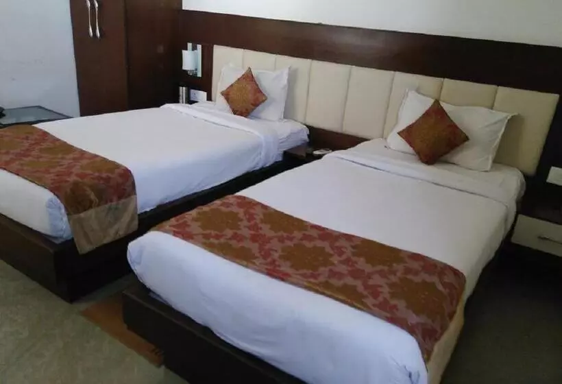 Fotos del hotel Taj Heights:  13