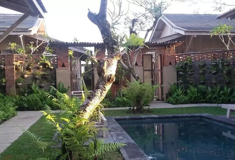 Fotos del hotel Umaya Ubud Villa:  2