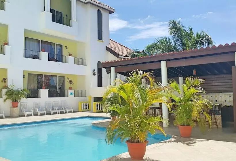 Fotos del hotel West Bay Colonial:  19