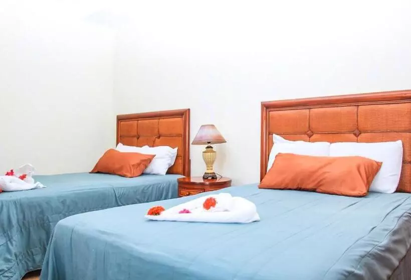 Fotos del hotel West Bay Colonial:  16