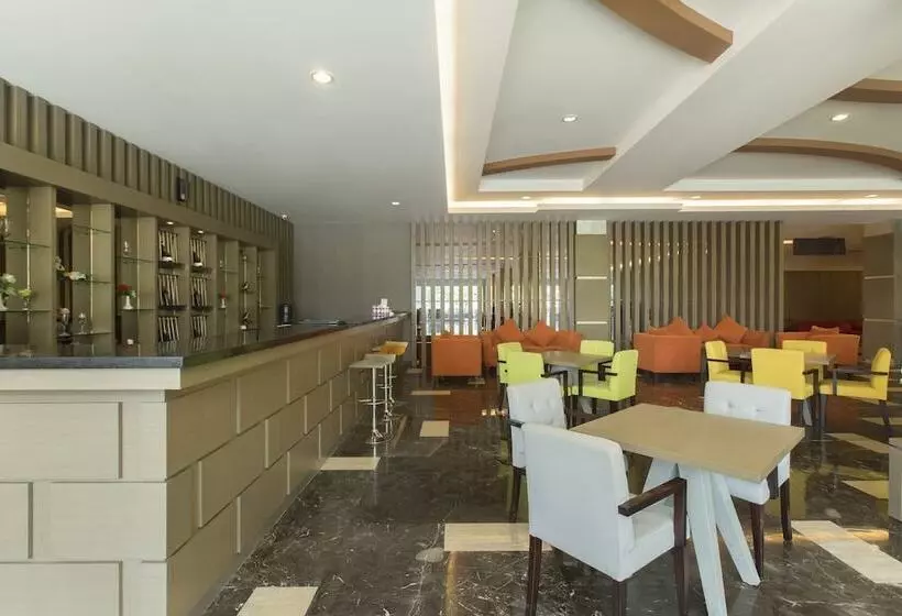 Fotos del hotel Dalton Hotel Makassar:  7