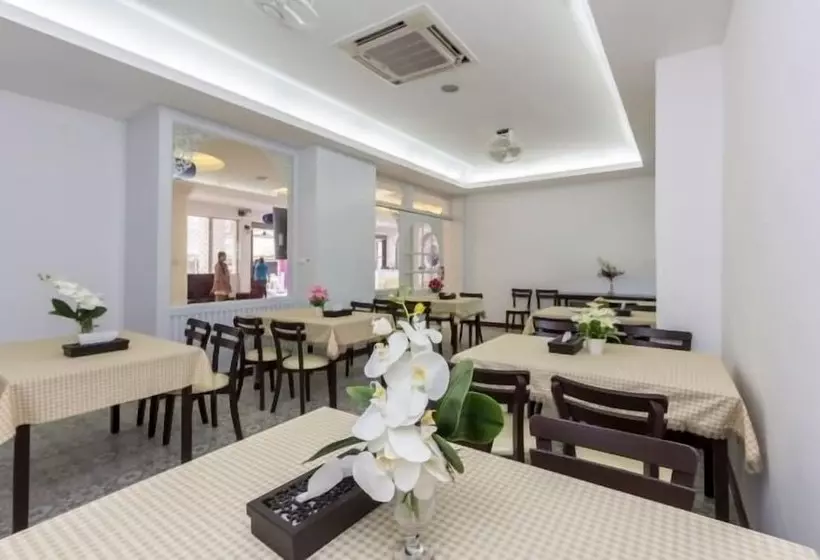 Fotos del hotel Triple Three Patong:  5