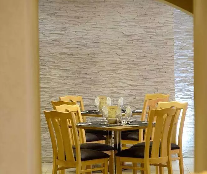 Fotos del hotel Four Saints Brig Y Don:  24