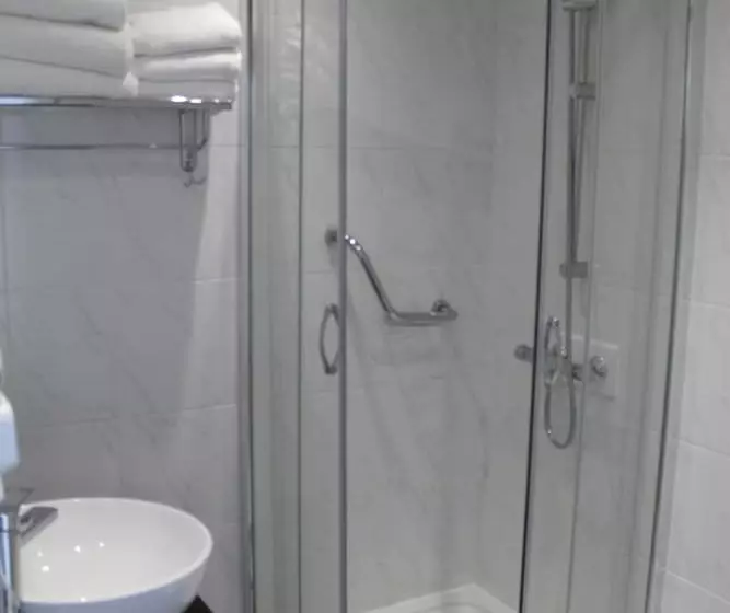 Fotos del hotel Four Saints Brig Y Don:  11