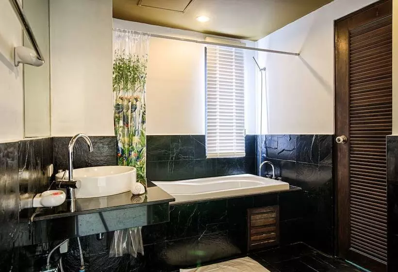 Fotos del hotel Ocean Breeze Residence:  8