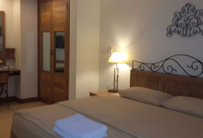 Fotos del hotel High Lords Residence:  9