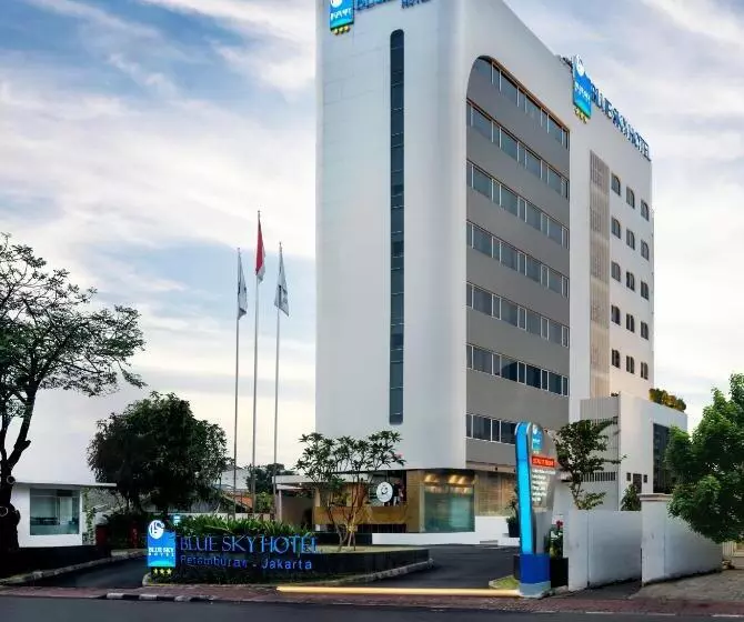 Blue Sky Hotel Petamburan