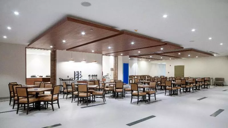 Fotos del hotel Holiday Inn Express Mexico Basilica:  13