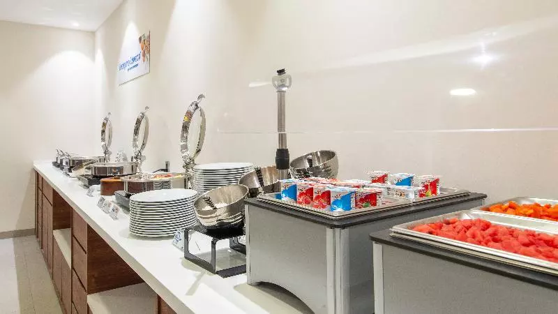 Fotos del hotel Holiday Inn Express Mexico Basilica:  15