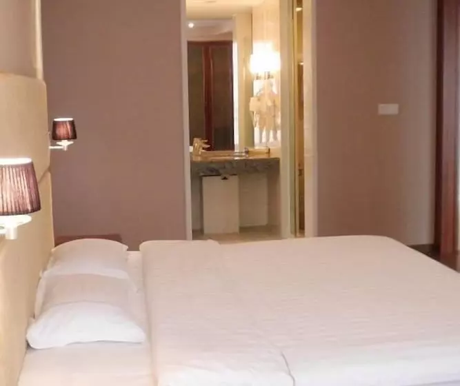 Fotos del hotel Mingmen:  13