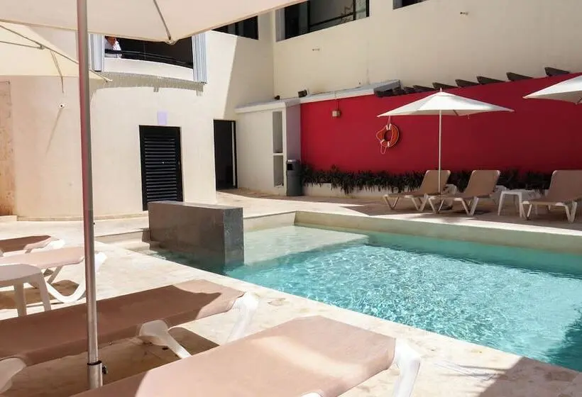 Aspira  & Beach Club