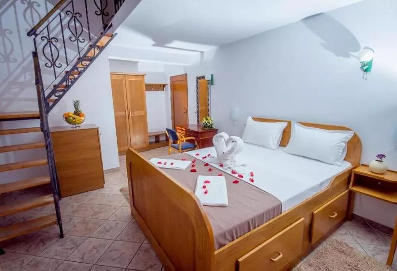Fotos del hotel Pharos:  11
