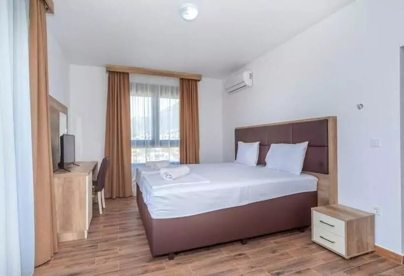 Fotos del hotel Pharos:  7