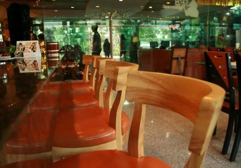 Fotos del hotel Spb Paradise:  4