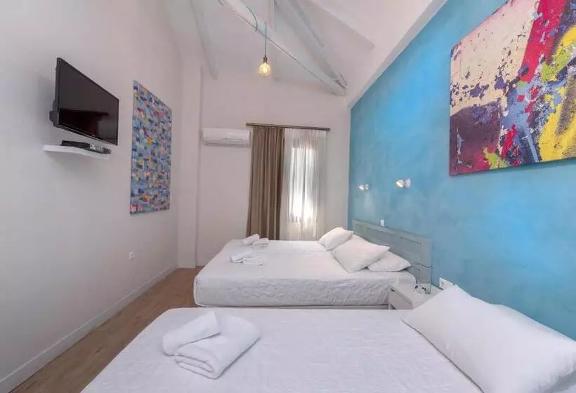 Fotos del hotel Thejoy:  21