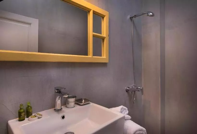 Fotos del hotel Thejoy:  12