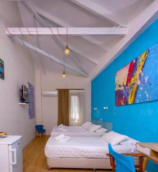 Fotos del hotel Thejoy:  23