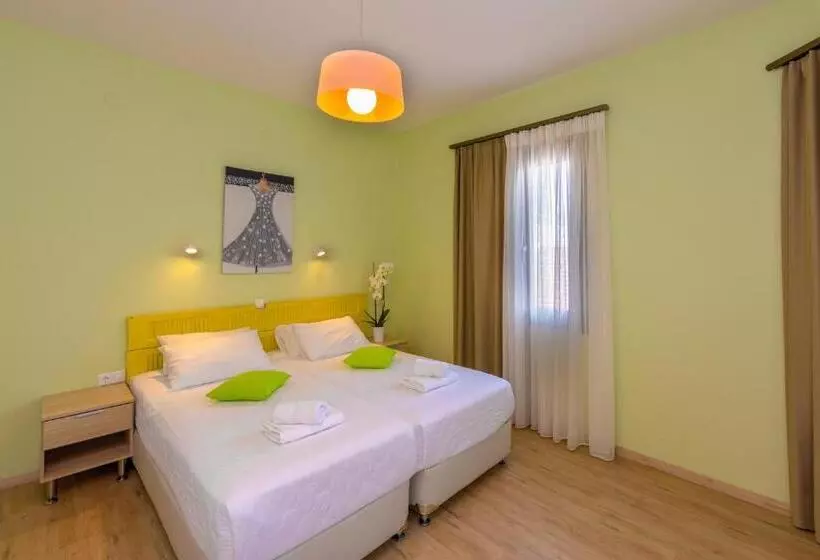 Fotos del hotel Thejoy:  19