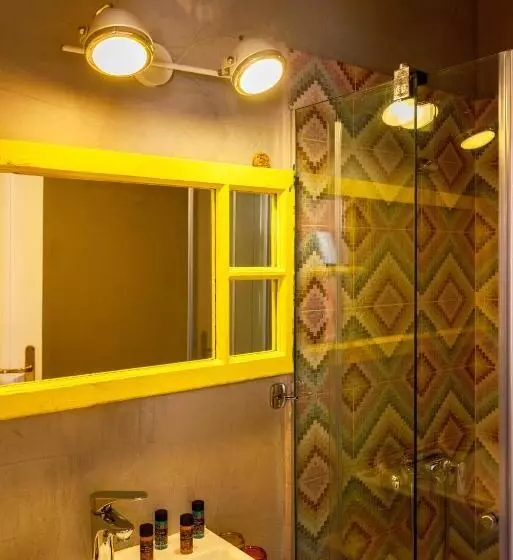 Fotos del hotel Thejoy:  10