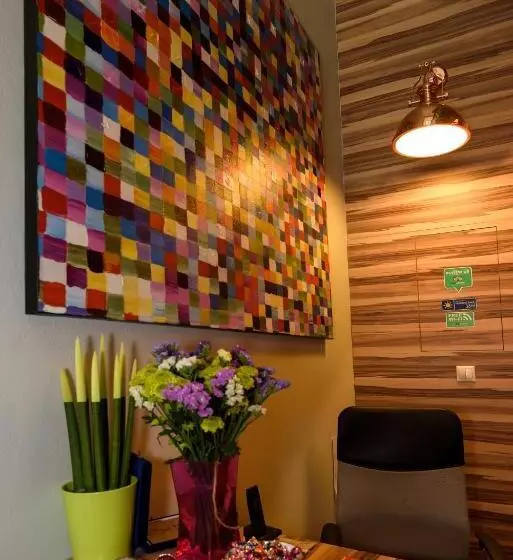 Fotos del hotel Thejoy:  2