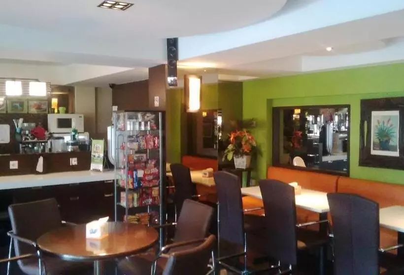 Fotos del hotel Bamboo Inn  & Cafe:  3