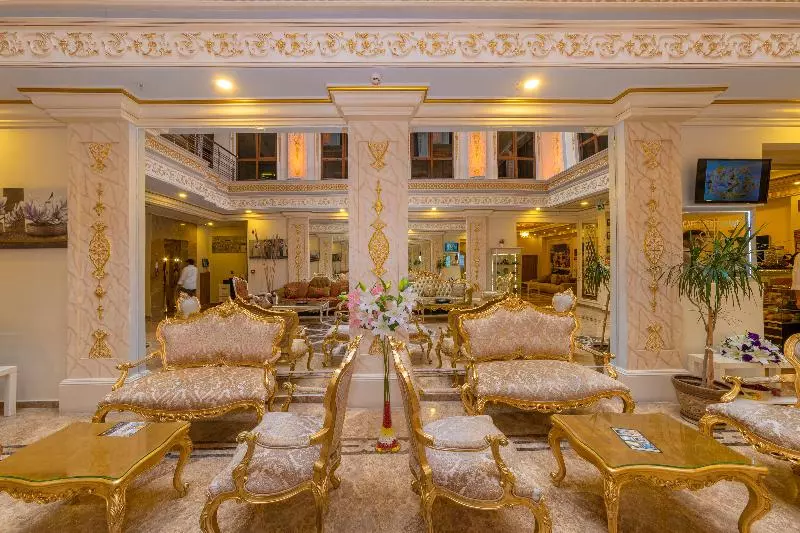 Fotos del hotel Interstellar  Merter:  4