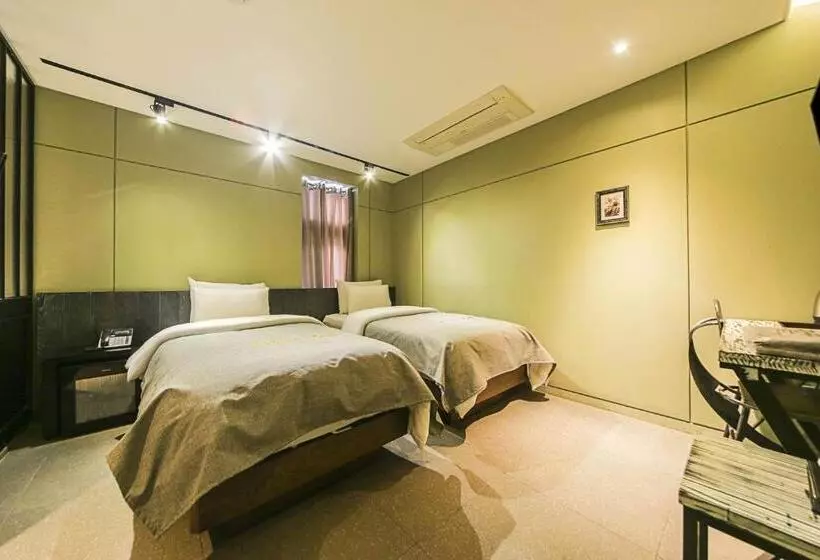 Fotos del hotel Myeongjak:  9