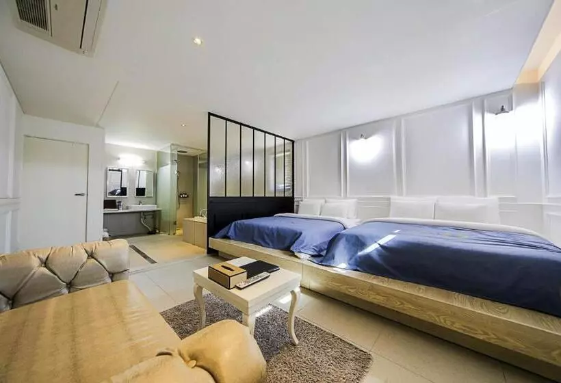 Fotos del hotel Myeongjak:  25