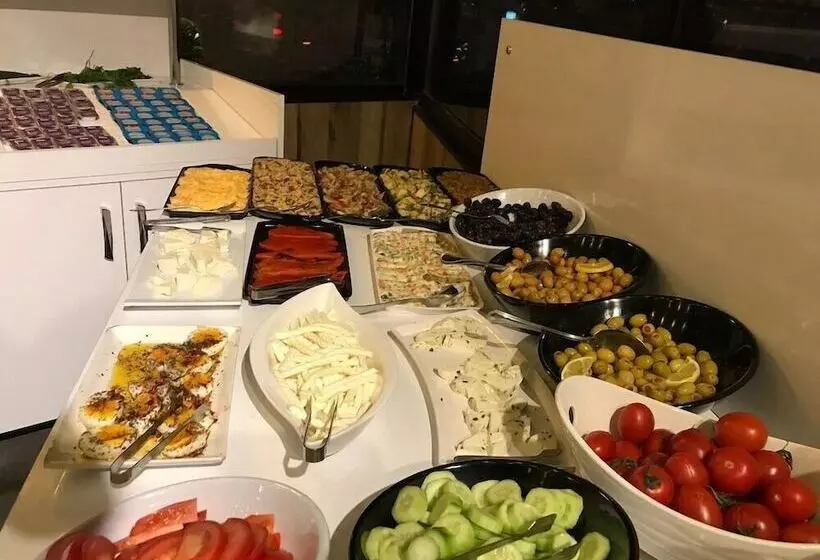 Fotos del hotel Realist:  4