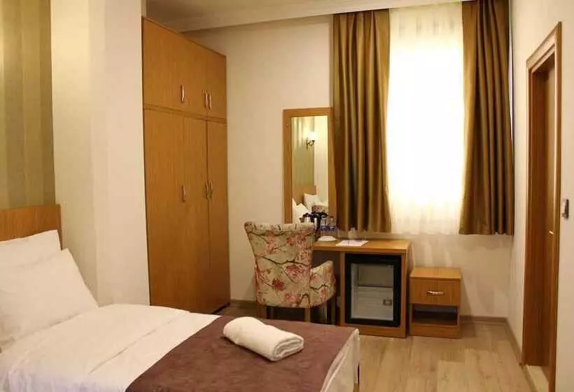 Fotos del hotel Realist:  8