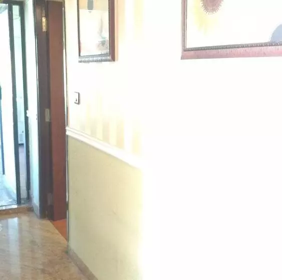 Fotos del hotel Bhammar S Inn  A Pure Veg:  9