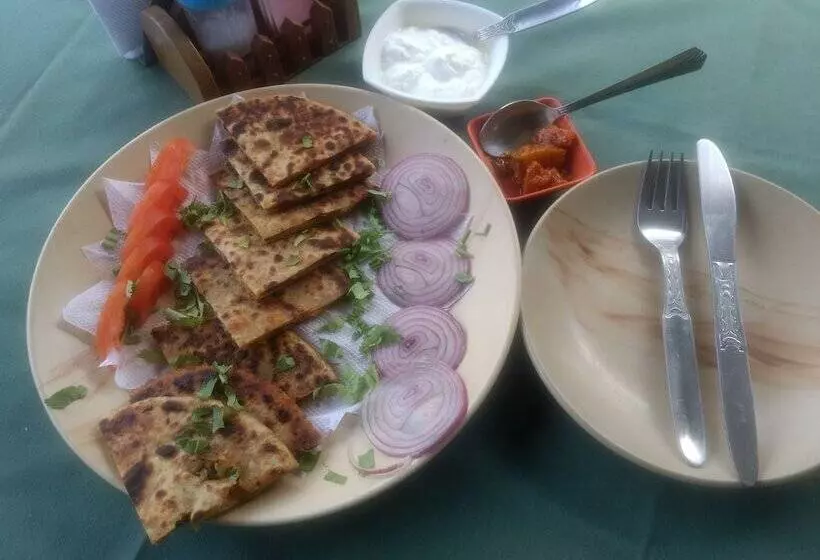 Fotos del hotel Bhammar S Inn  A Pure Veg:  3