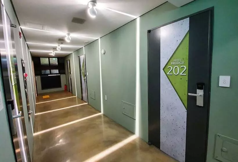 Fotos del hotel Bridge:  19