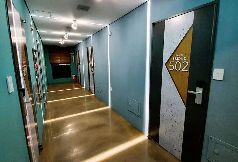 Fotos del hotel Bridge:  15