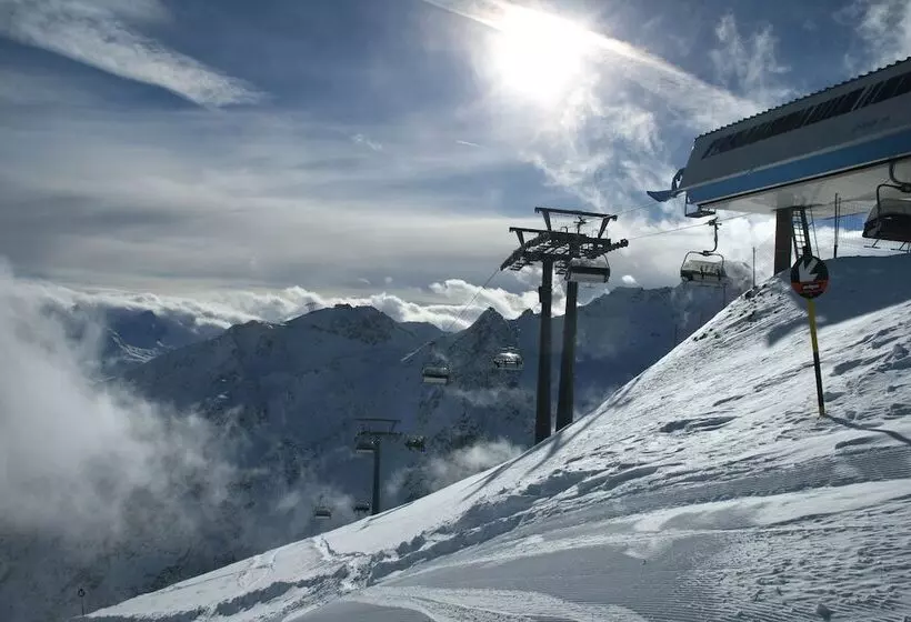 Fotos del hotel Orient Hotel & Resort:  9