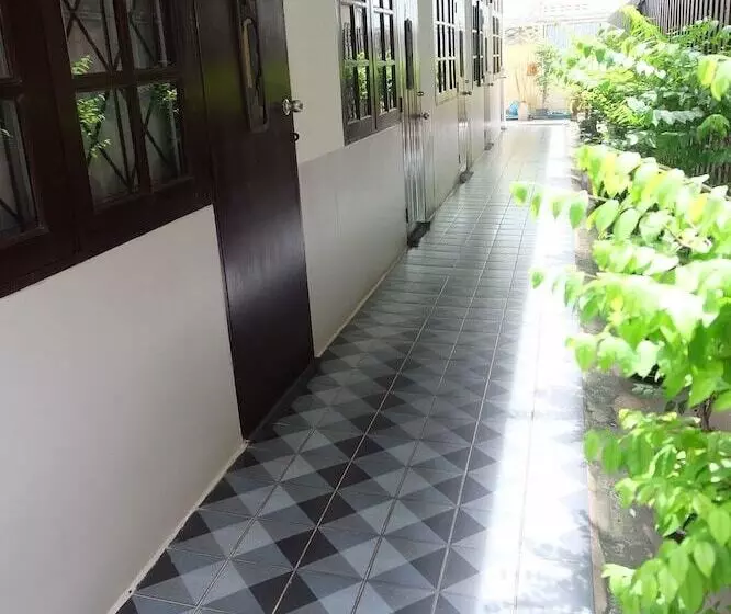 Fotos del hotel Grandparent's Home:  8