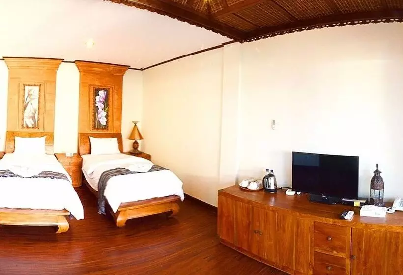 Fotos del hotel Hastinapura Residence:  2