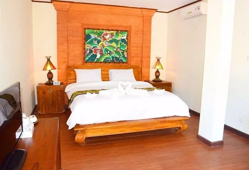 Fotos del hotel Hastinapura Residence:  12