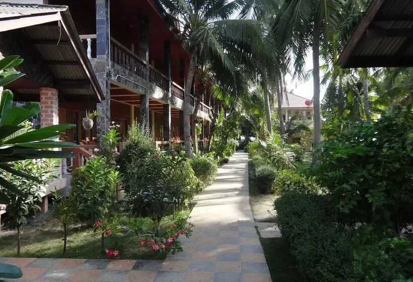 Fotos del hotel Family House Resort:  3