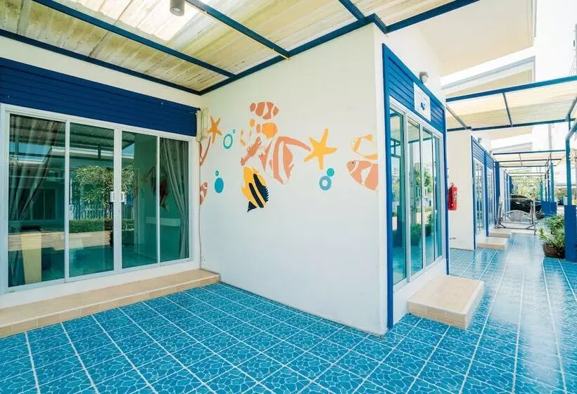 Fotos del hotel Paragon Hometel:  5