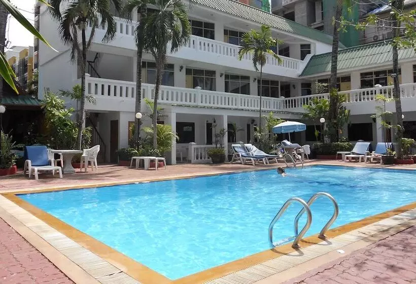 Fotos del hotel The Expat:  2