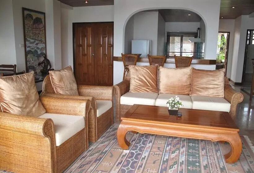 Grand Villa La Perla