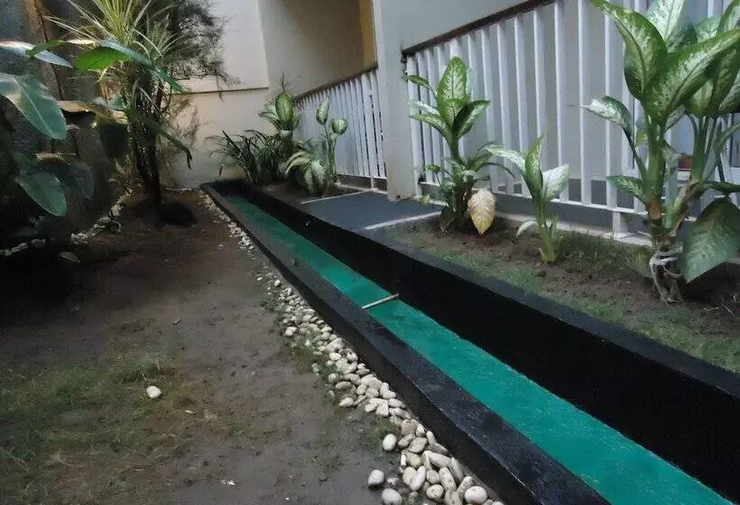 Fotos del hotel Scarlet Makassar:  3