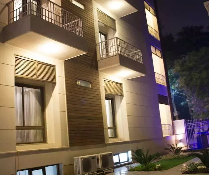 Fotos del hotel Stately Suites Mg Road:  9